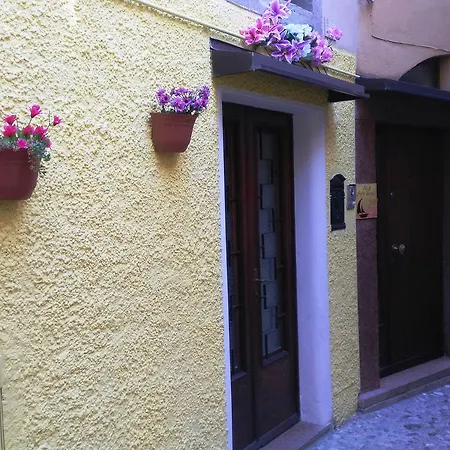 Oda ve Kahvaltı Porto Vecchio Con Parcheggio A Pochi Passi Dal Castello *
