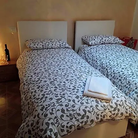 Porto Vecchio Con Parcheggio A Pochi Passi Dal Castello 3* مالتشيزينيه