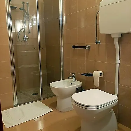 Porto Vecchio Con Parcheggio A Pochi Passi Dal Castello فندق مبيت وإفطار مالتشيزينيه