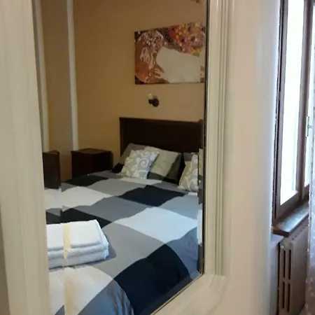 Porto Vecchio Con Parcheggio A Pochi Passi Dal Castello * Мальчезине