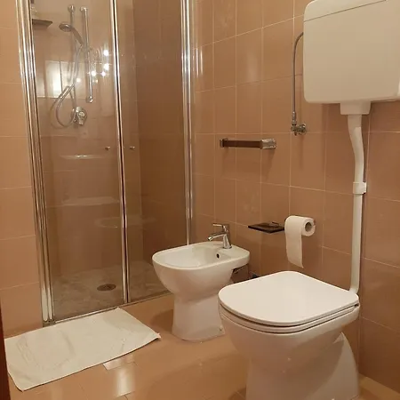 Porto Vecchio Con Parcheggio A Pochi Passi Dal Castello Frühstückspension 3*